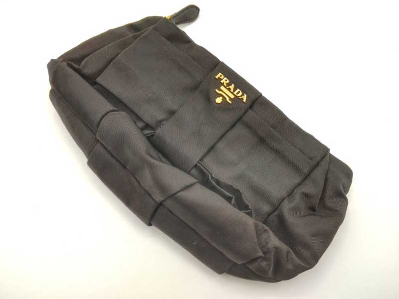 プラダ買取 ポーチ